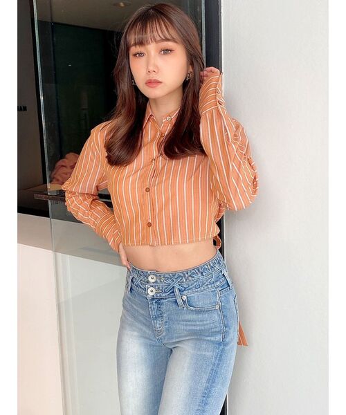 GYDA（ジェイダ）の「バックリボンショートシャツ（シャツ/ブラウス・レディース・オフホワイト/オレンジ系その他3・FREE）」の4枚目の写真