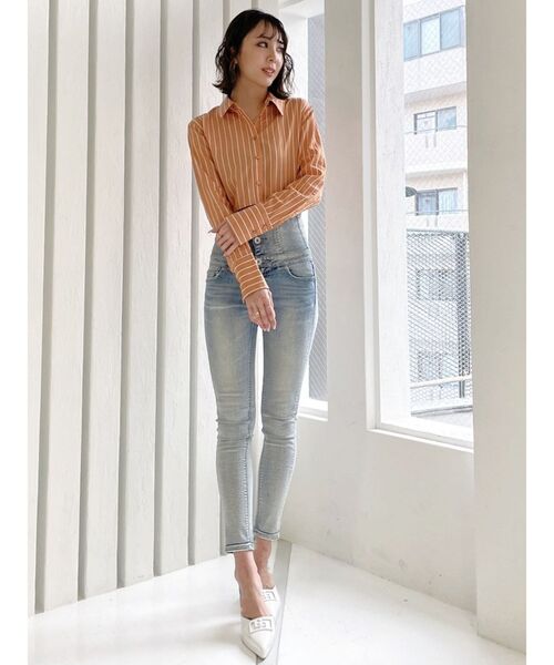 GYDA（ジェイダ）の「バックリボンショートシャツ（シャツ/ブラウス・レディース・オフホワイト/オレンジ系その他3・FREE）」の12枚目の写真