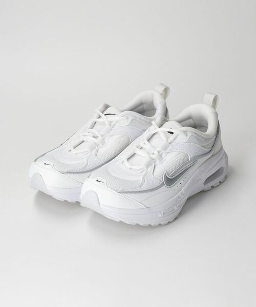 NIKE(ナイキ)の「<NIKE>ウィメンズ AIRMAX BLISS ホワイト/スニーカー(スニーカー・レディース・ホワイト・23cm/24cm/24.5cm/25cm/23.5cm)」の4枚目の写真