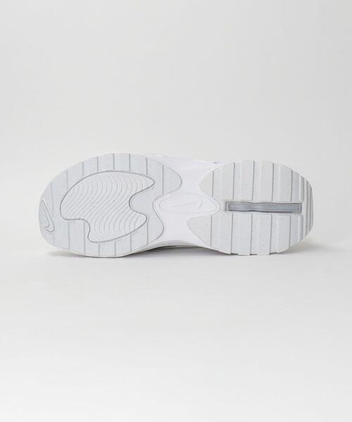 NIKE(ナイキ)の「<NIKE>ウィメンズ AIRMAX BLISS ホワイト/スニーカー(スニーカー・レディース・ホワイト・23cm/24cm/24.5cm/25cm/23.5cm)」の6枚目の写真