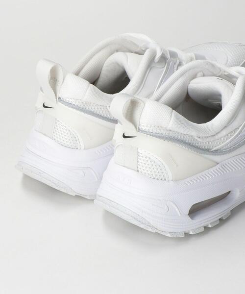 NIKE(ナイキ)の「<NIKE>ウィメンズ AIRMAX BLISS ホワイト/スニーカー(スニーカー・レディース・ホワイト・23cm/24cm/24.5cm/25cm/23.5cm)」の9枚目の写真