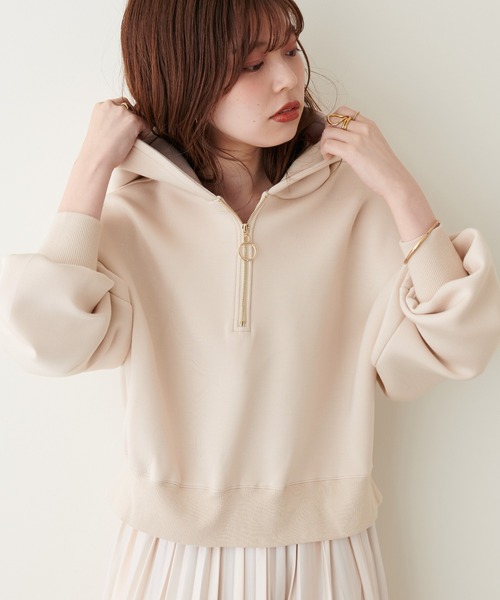 natural couture（ナチュラルクチュール）の「リバイバル/ハーフZIPダンボールショート丈プルパーカー（パーカー・レディース・オフホワイト/ブラック/ベージュ/グレー・FREE）」の11枚目の写真