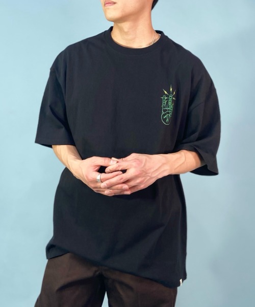 TOY　MACHINE（トイ　マシーン）の「【ムラサキスポーツ別注】TOY MACHINE/トイマシーン オーバーサイズ バックプリントTシャツ/グラフィックT クルーネックTシャツ MTMSDST6（Tシャツ/カットソー・メンズ・ブラック系その他/オレンジ系その他/ホワイト系その他・M/L/XL）」の3枚目の写真