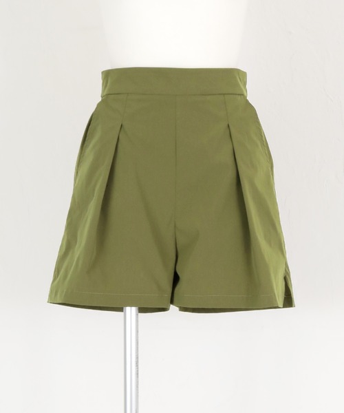 Ｖネックトップス＆ショートパンツラッシュガード