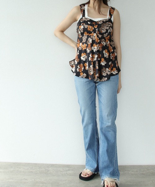 YANUK（ヤヌーク）の「YANUK / remake boots cut(リメイクブーツカットデニム)（デニムパンツ・レディース・ブルー・23/25/24）」の4枚目の写真