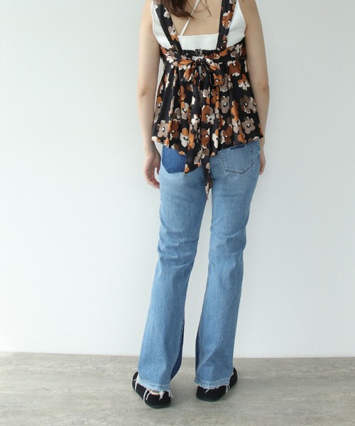 YANUK（ヤヌーク）の「YANUK / remake boots cut(リメイクブーツカットデニム)（デニムパンツ・レディース・ブルー・23/25/24）」の6枚目の写真