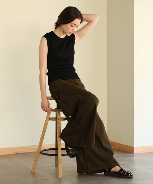 aity(アイティ)の「ウエストゴムツイルバギーパンツ(デニムパンツ・レディース・ブラック/カーキ/ベージュ・M)」の3枚目の写真