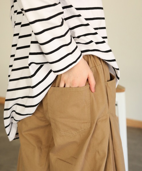 aity(アイティ)の「ウエストゴムツイルバギーパンツ(デニムパンツ・レディース・ブラック/カーキ/ベージュ・M)」の22枚目の写真