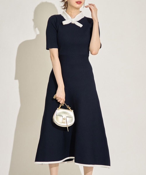 tocco closet（トッコ　クローゼット）の「パール付きボウタイリボン配色ニットワンピース（ワンピース・レディース・ブラック/ベージュ/ネイビー/ラベンダー・M）」の3枚目の写真
