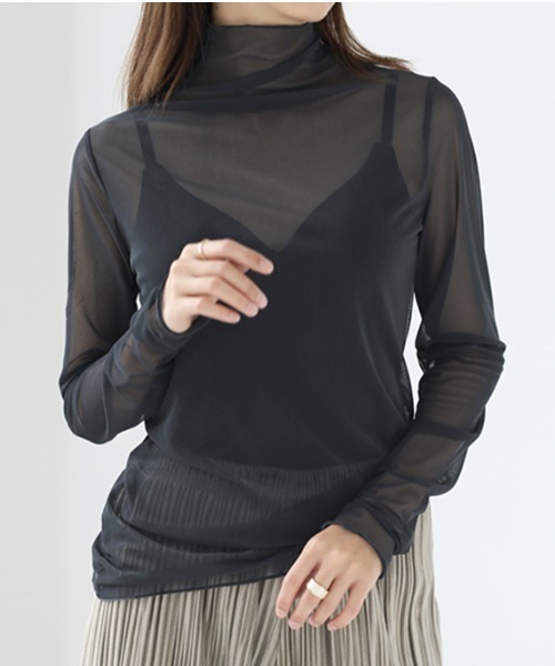 COCOMOMO（ココモモ）の「秋も活躍♪大人フェミニン シアーハイネック トップス（Tシャツ/カットソー・レディース・ピンク/イエロー/ベージュ/ブラウン/グリーン/ブラック/ホワイト/ライトブルー/チャコール/ダークグリーン/ブルー系その他/イエロー系その他/オレンジ系その他/ホワイト系その他/ブラック系その他/グレー系その他・FREE）」の6枚目の写真