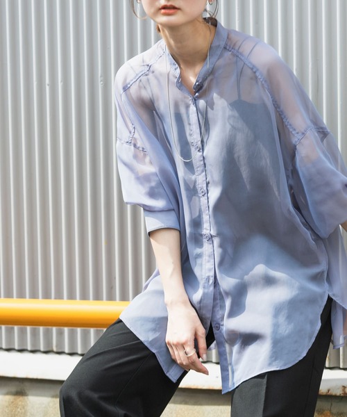 SENSE OF PLACE by URBAN RESEARCH(センスオブプレイスバイアーバンリサーチ)の「シアーシャンブレールーズシャツ(シャツ/ブラウス・レディース・ブラウン/パープル/イエロー/ライトベージュ/ピンク・ONE)」の22枚目の写真