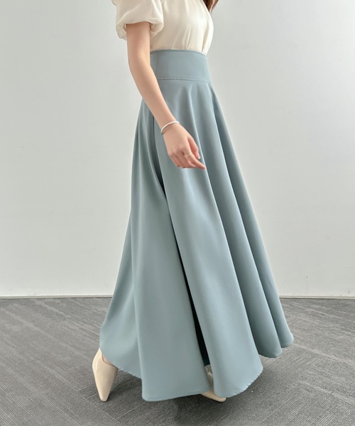 ECLIN(エクラン)の「ハイウエストマキシ丈フレアロングスカート(スカート・レディース・ブラック/ベージュ/グリーン・S/M/L)」の3枚目の写真