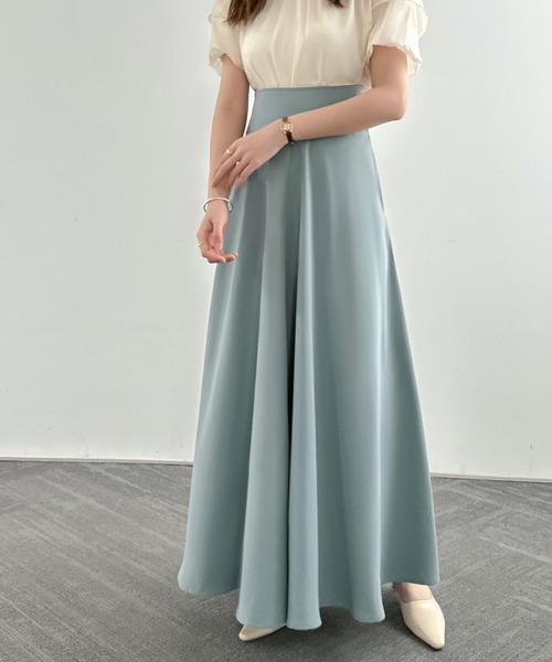 ECLIN(エクラン)の「ハイウエストマキシ丈フレアロングスカート(スカート・レディース・ブラック/ベージュ/グリーン・S/M/L)」の16枚目の写真