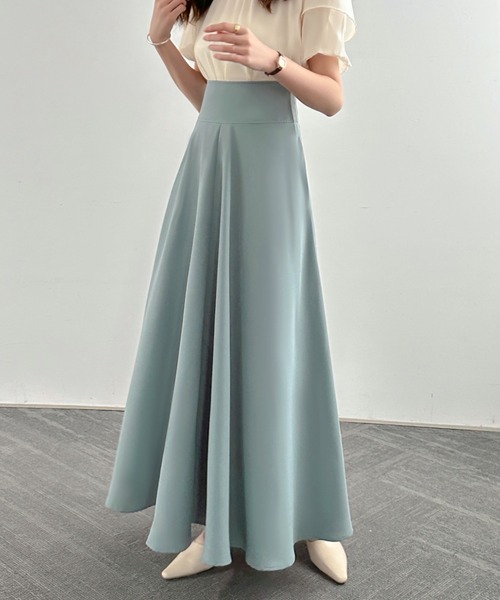 ECLIN(エクラン)の「ハイウエストマキシ丈フレアロングスカート(スカート・レディース・ブラック/ベージュ/グリーン・S/M/L)」の17枚目の写真