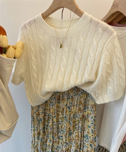 Chick(チック)の「Cropped knit tops/ニットトップス(Tシャツ/カットソー・レディース・ブルー/ホワイト/ピンク/オリーブ・M)」の2枚目の写真