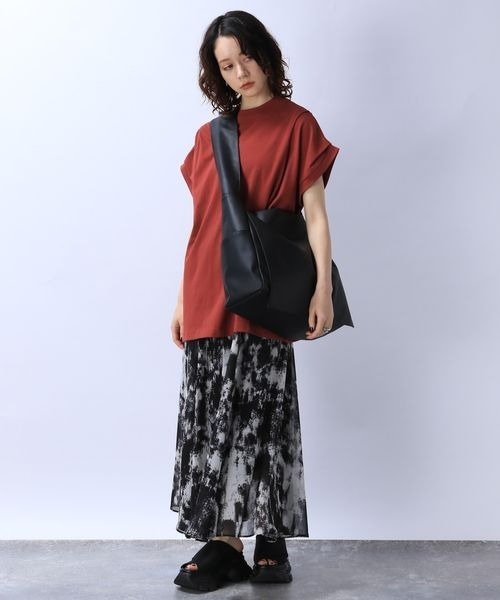 JEANASIS(ジーナシス)の「シャロークルーネックタックスリーブTEE/961739(Tシャツ/カットソー・レディース・ホワイト/ボルドー/スミクロ・FREE)」の12枚目の写真