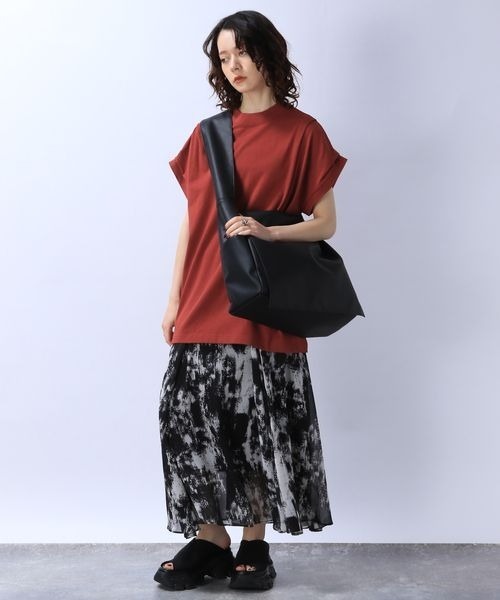 JEANASIS(ジーナシス)の「シャロークルーネックタックスリーブTEE/961739(Tシャツ/カットソー・レディース・ホワイト/ボルドー/スミクロ・FREE)」の13枚目の写真