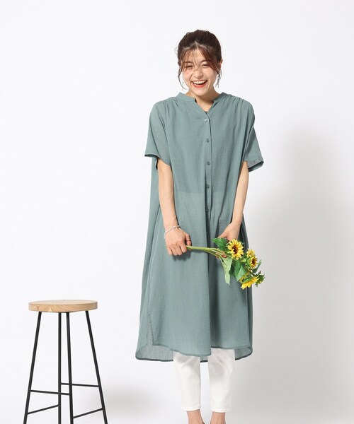 SHOO・LA・RUE(シューラルー)の「◆ふわり軽い コットンシフォン ロングシャツ(シャツ/ブラウス・レディース・ブラック/ライトベージュ/ダークオレンジ/ライトグリーン・04/03/02)」の14枚目の写真