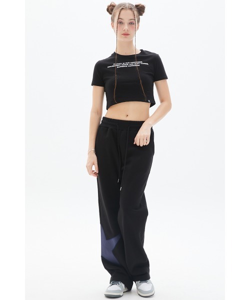 LUVISTRUE(ラヴイズトゥルー)の「A'GEM/9 × .kom『LUV IS TRUE/ラブ イズ トゥルー』 LETTERING TEE/レタリング グラフィック 半袖Tシャツ カットソー(Tシャツ/カットソー・レディース・ピンク/ブラック/ブルー・FREE)」の7枚目の写真