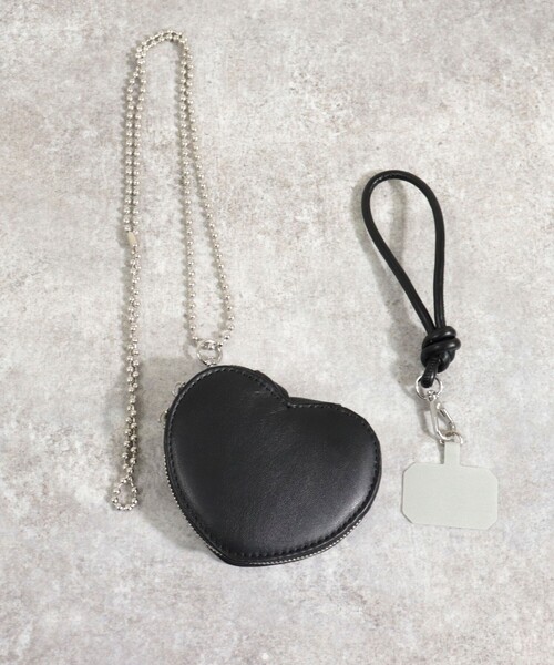fredy emue（フレディエミュ）の「ハートポーチストラップ（ポーチ
