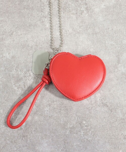 fredy emue（フレディエミュ）の「ハートポーチストラップ（ポーチ・レディース・ピンク/ブラック/グリーン/ブラック系その他3・FREE）」の14枚目の写真