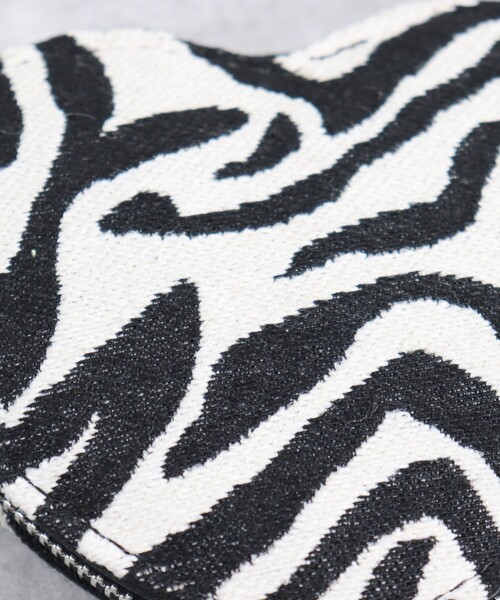 fredy emue（フレディエミュ）の「ハートポーチストラップ（ポーチ・レディース・ピンク/ブラック/グリーン/ブラック系その他3・FREE）」の17枚目の写真