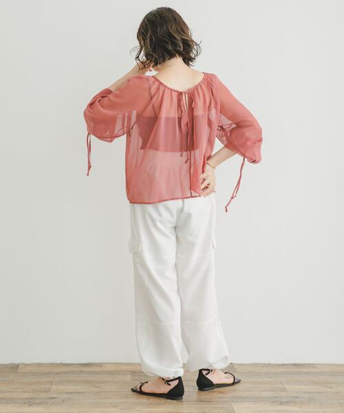 ITEMS URBANRESEARCH(アイテムズ アーバンリサーチ)の「シアーストライプギャザーブラウス(シャツ/ブラウス・レディース・ブラック/オフホワイト/ピンク・FREE)」の19枚目の写真