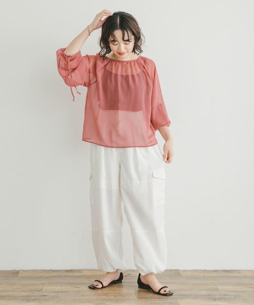 ITEMS URBANRESEARCH(アイテムズ アーバンリサーチ)の「シアーストライプギャザーブラウス(シャツ/ブラウス・レディース・ブラック/オフホワイト/ピンク・FREE)」の17枚目の写真