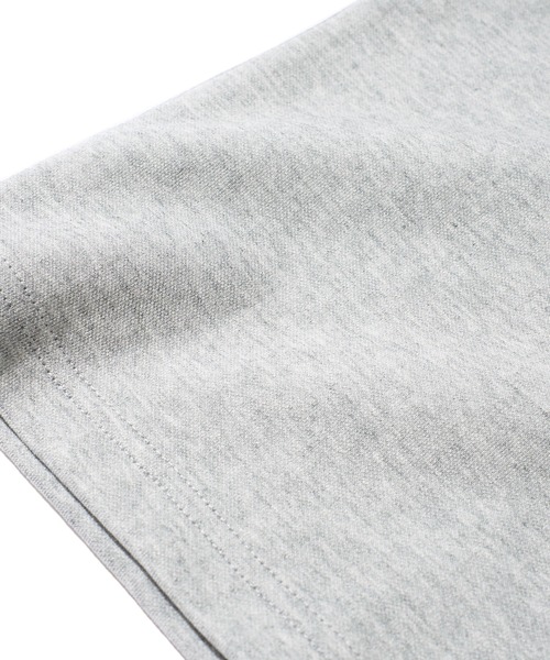 UNIVERSAL OVERALL(ユニバーサルオーバーオール)の「【UNIVERSAL OVERALL】別注 リラックスフィット 刺繍 ポンチロングスリーブTシャツ(Tシャツ/カットソー・メンズ・ホワイト/ブラック/チャコールグレー/オートミール/杢グレー/カーキ・MEDIUM/LARGE/X-LARGE)」の22枚目の写真