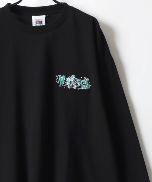 VISION STREET WEAR（ヴィジョンストリートウェア）の「VISION STREET WEAR/ヴィジョンストリートウェア オーバーサイズ グラフィック ロングスリーブTシャツ/袖プリント/リンガー ワンポイント刺繍/バックプリント/レディース メンズ ロンT（Tシャツ/カットソー・メンズ・ホワイト/ホワイト系その他/ホワイト系その他3/ブラック/ブラック系その他2/ブラック系その他/ホワイト系その他2・M/L/LL）」の18枚目の写真