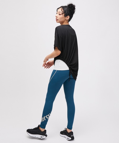 NERGY（ナージー）の「【セットアイテム】【UV & 吸水速乾】タンクレイヤード シャーリングTシャツ（アンサンブル・レディース・レンガ/グリーン/ブラック・FREE）」の19枚目の写真