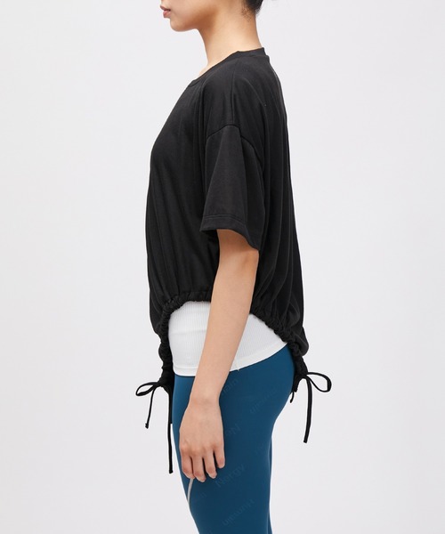 NERGY（ナージー）の「【セットアイテム】【UV & 吸水速乾】タンクレイヤード シャーリングTシャツ（アンサンブル・レディース・レンガ/グリーン/ブラック・FREE）」の21枚目の写真