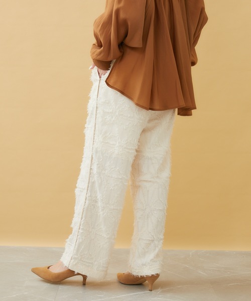 LUGIVA(ルギヴァ)の「LUGIVa カットジャガードパンツ(その他パンツ・レディース・ホワイト/ブラック・FREE)」の22枚目の写真