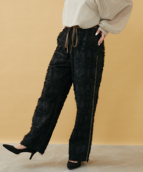 LUGIVA(ルギヴァ)の「LUGIVa カットジャガードパンツ(その他パンツ・レディース・ホワイト/ブラック・FREE)」の16枚目の写真