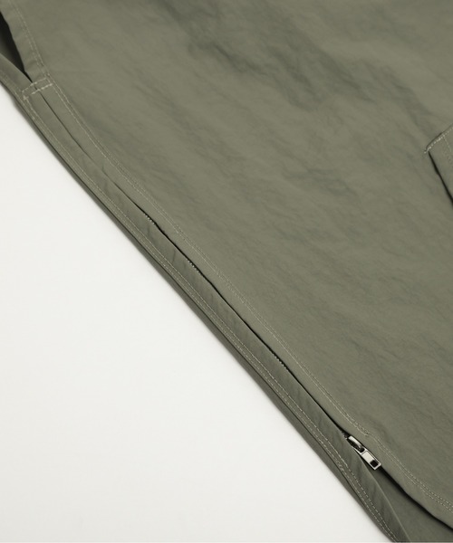 La-gemme（ラジェム）の「フード付きナイロンベスト（ベスト・レディース・カーキ/グレイッシュベージュ/チャコール/ブラック・フリー）」の22枚目の写真