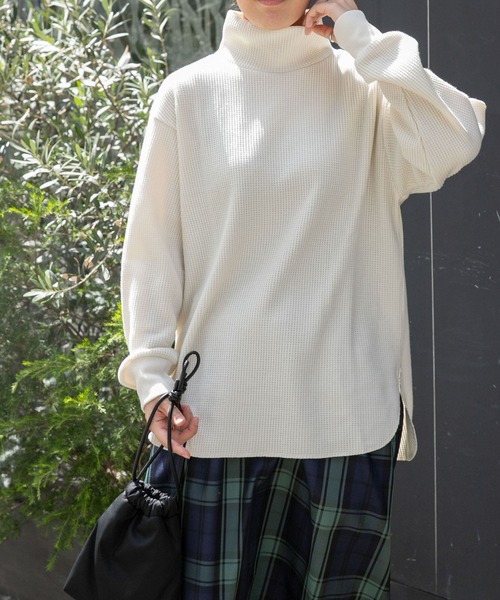 FORK&SPOON(フォークアンドスプーン)の「FORK&SPOON 起毛ワッフルタートルプルオーバー(Tシャツ/カットソー・レディース・ベージュ/オフホワイト/チャコールグレー・1)」の8枚目の写真