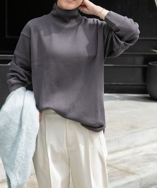 FORK&SPOON(フォークアンドスプーン)の「FORK&SPOON 起毛ワッフルタートルプルオーバー(Tシャツ/カットソー・レディース・ベージュ/オフホワイト/チャコールグレー・1)」の10枚目の写真