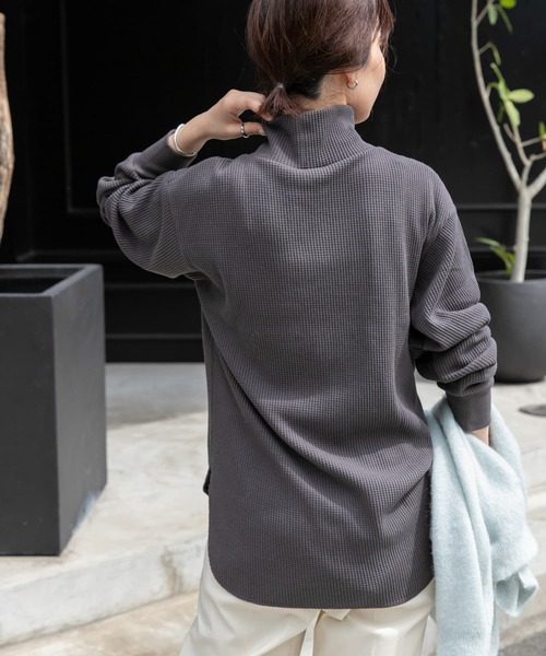 FORK&SPOON(フォークアンドスプーン)の「FORK&SPOON 起毛ワッフルタートルプルオーバー(Tシャツ/カットソー・レディース・ベージュ/オフホワイト/チャコールグレー・1)」の12枚目の写真