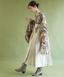 utatane（ウタタネ）の「袴セット ひよこ商店 ココアに古典菊（着物