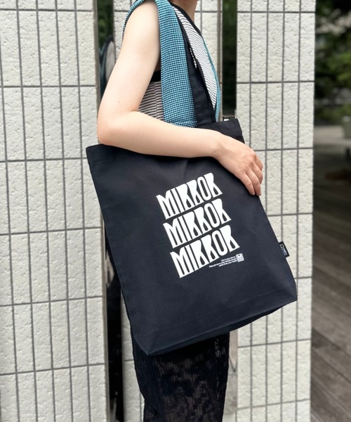 mi via loca(ミヴィアロカ)の「RECYCLED SOFT FABRIC MIRRORロゴ トートバッグ(トートバッグ・レディース・ホワイト系その他/アイボリー/ブラック/レッド・FREE)」の22枚目の写真