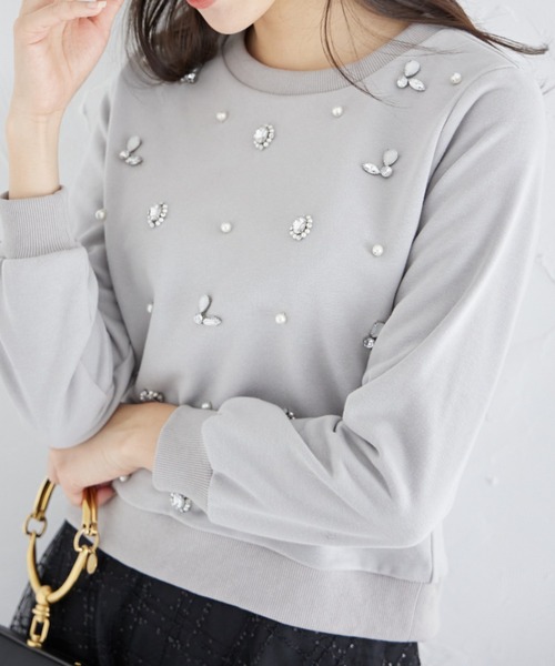 tocco closet(トッコ クローゼット)の「【ZOZO限定カラー】ビジュー付き裏毛プルオーバー(スウェット・レディース・チャコールグレー/グレー/クリーム・M)」の11枚目の写真