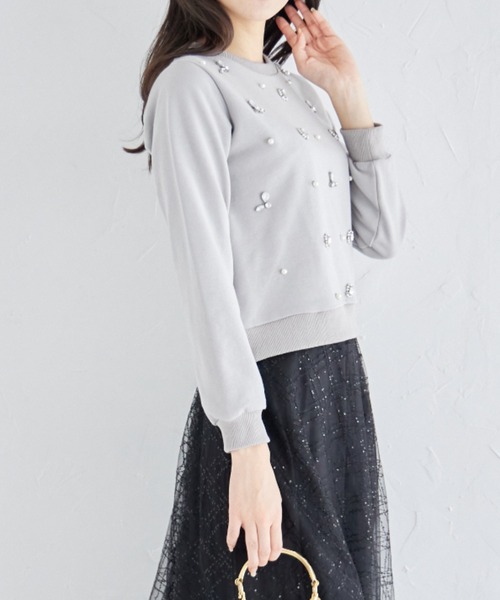 tocco closet(トッコ クローゼット)の「【ZOZO限定カラー】ビジュー付き裏毛プルオーバー(スウェット・レディース・チャコールグレー/グレー/クリーム・M)」の13枚目の写真