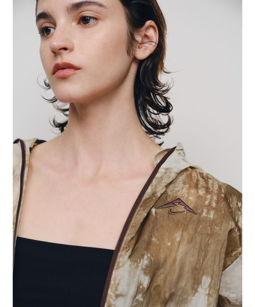 emmi（エミ）の「【emmi atelier】サントーニインナーベアトップ（チューブトップ・レディース・ホワイト/ブラウン/ブラック・FREE）」の16枚目の写真