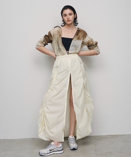 emmi（エミ）の「【emmi atelier】サントーニインナーベアトップ（チューブトップ・レディース・ホワイト/ブラウン/ブラック・FREE）」の20枚目の写真