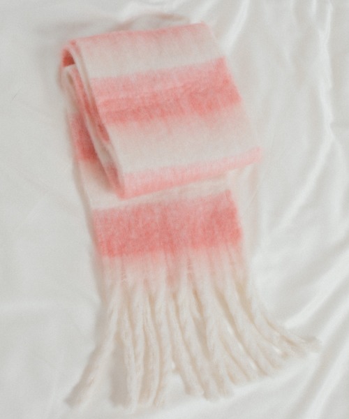 whim(ウィム)の「【NEW】Chiffon border muffler(マフラー・レディース・グレー/ホワイト×ピンク/グレー×ピンク・FREE)」の4枚目の写真