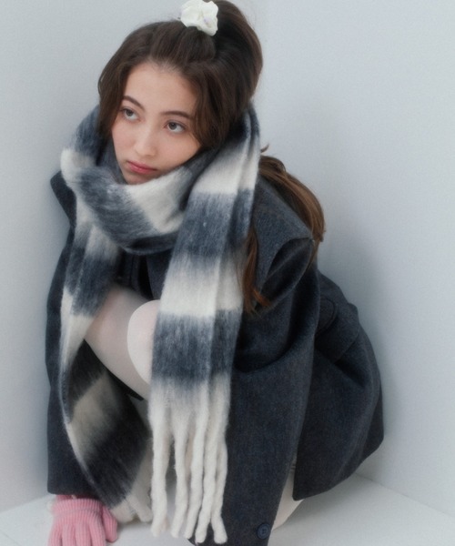 whim(ウィム)の「【NEW】Chiffon border muffler(マフラー・レディース・グレー/ホワイト×ピンク/グレー×ピンク・FREE)」の13枚目の写真