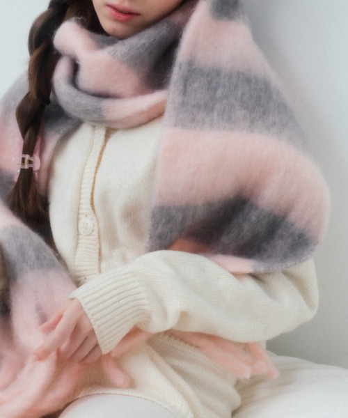 whim(ウィム)の「【NEW】Chiffon border muffler(マフラー・レディース・グレー/ホワイト×ピンク/グレー×ピンク・FREE)」の17枚目の写真