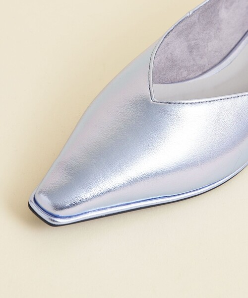 ODETTE E ODILE（オデットエオディール）の「【WEB限定】Vカットピース フラット15●↑（パンプス・レディース・ゴールド/ライトブルー/ブラック/ナチュラル・24.5cm/23.5cm/24cm/23cm/22.5cm/22cm/25cm）」の20枚目の写真