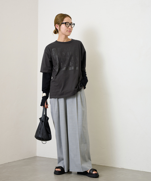 FRAMeWORK(フレームワーク)の「PRINT TEE(Tシャツ/カットソー・レディース・チャコールグレー/ベージュ/ホワイト・FREE)」の4枚目の写真