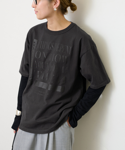 FRAMeWORK(フレームワーク)の「PRINT TEE(Tシャツ/カットソー・レディース・チャコールグレー/ベージュ/ホワイト・FREE)」の10枚目の写真